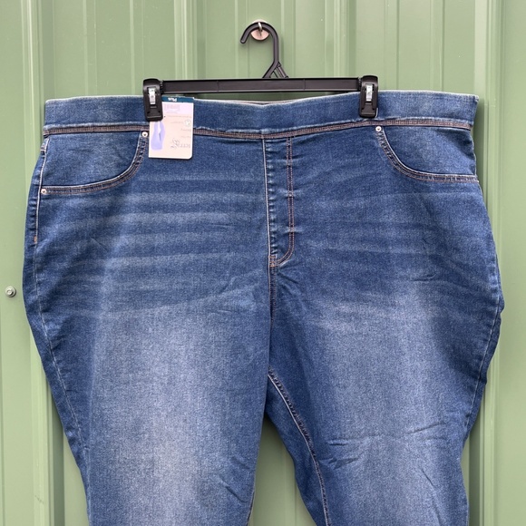 Women’s Plus Denim Jeans Jeggings Size 4X (28W-30W) - Picture 2 of 8